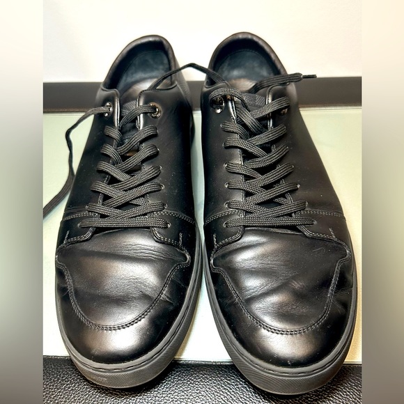 WORN LOUIS VUITTON MEN’S SNEAKERS. US SIZE 10.5, LV SIZE 9.5 - Picture 1 of 4